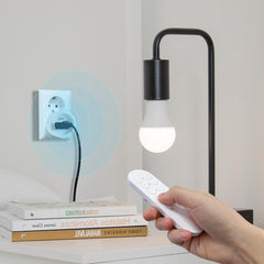 Brezžični daljinski sistem s 4 vtičnicami in daljinskim upravljalnikom