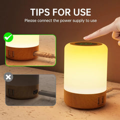 TAIPOW LED namizna svetilka s 4 USB priključki