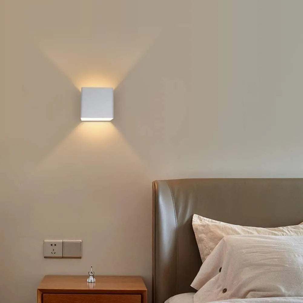 Sodobna LED Stenska Svetilka 12W 1 Kos