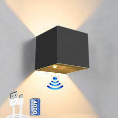 AUDOR 7W LED stenska svetilka z senzorjem gibanja in nastavljivim kotom svetlobe