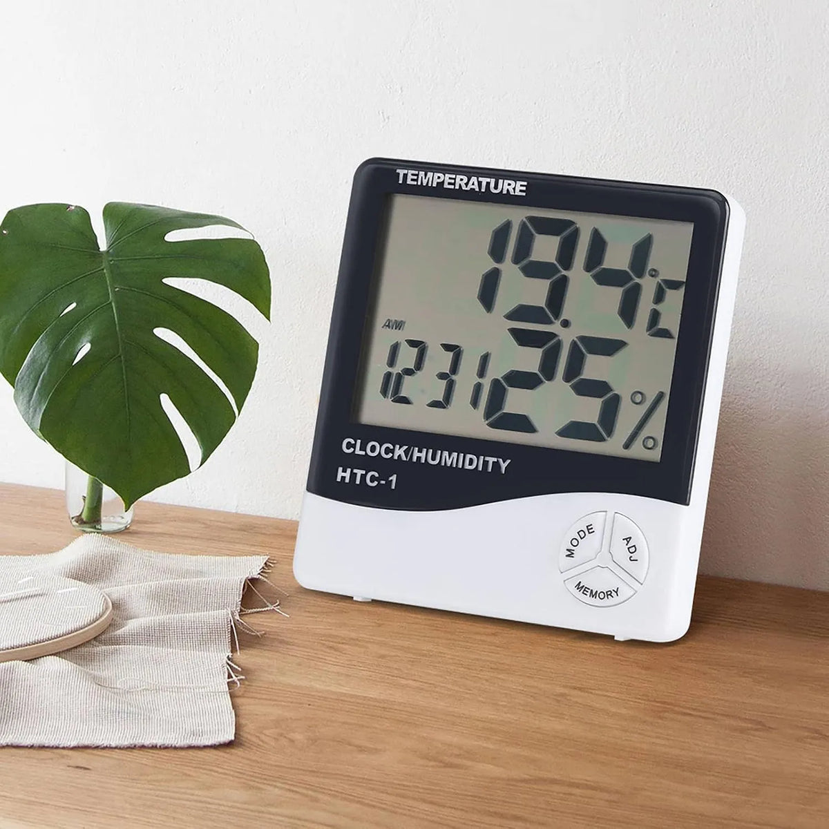 Digitalni Termometer in Higrometer z Uro 10x9.2x2.1 cm