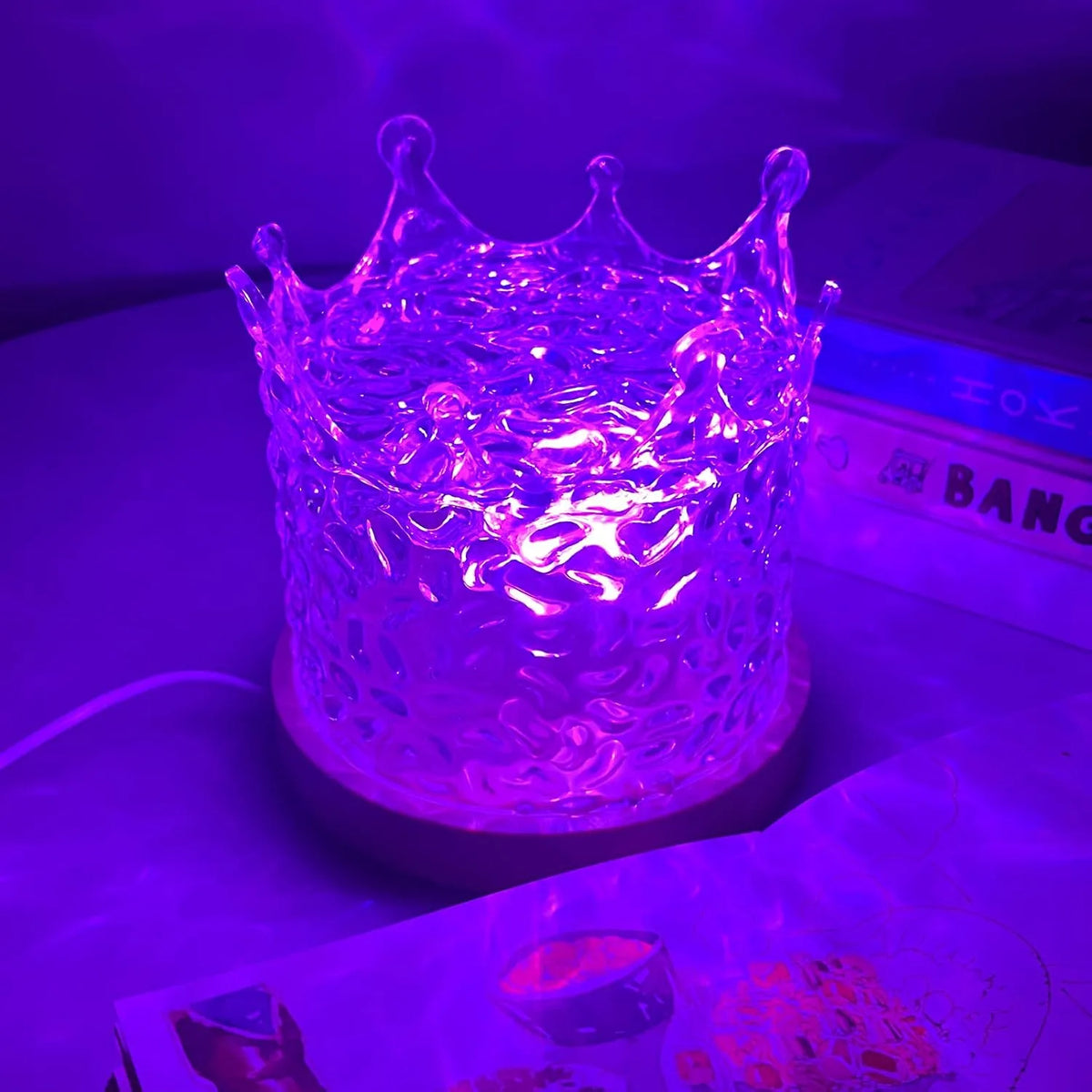 Jingying LED Nočna Svetilka z Učinkom Vodnih Valov 8 x 8 x 8 cm